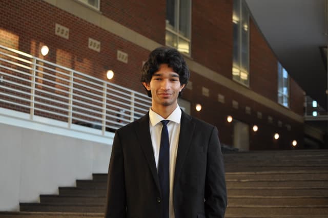 Amaan Bakshi